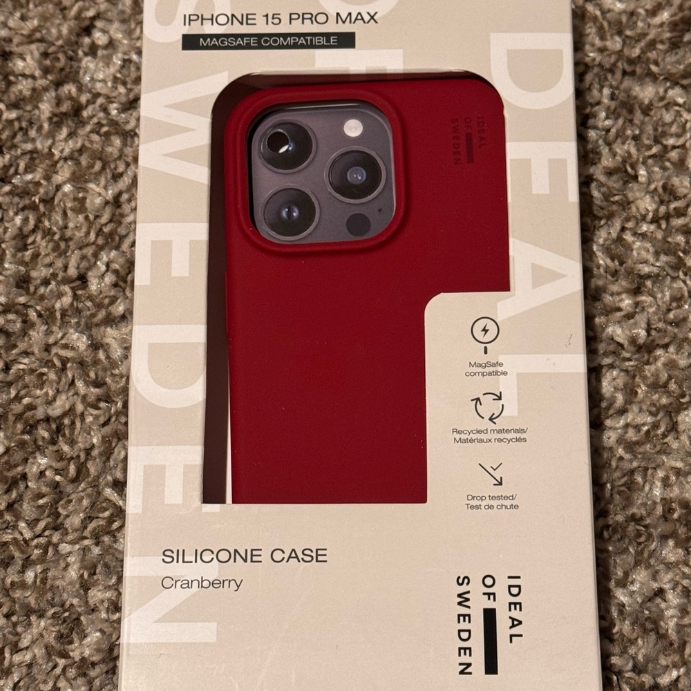 Silicone Case for iPhone 15 Pro Max - Cranberry